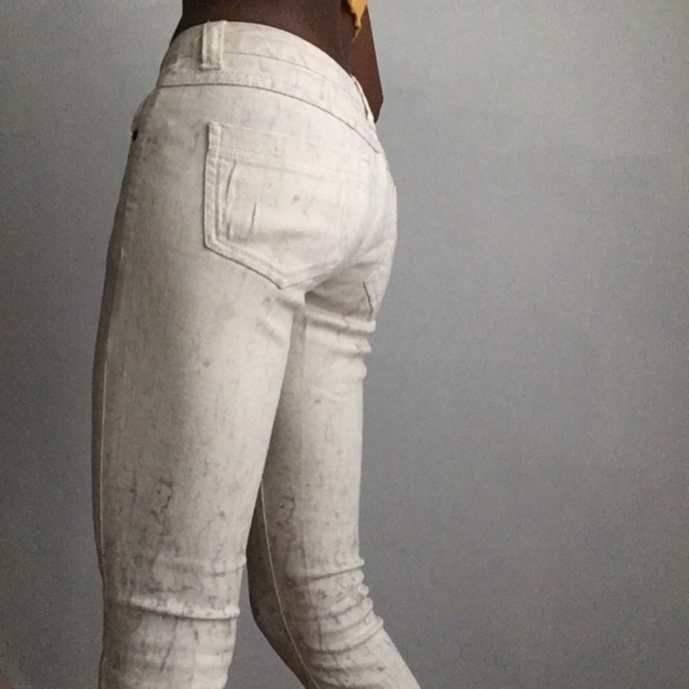 Denim - Picture 2 of 4